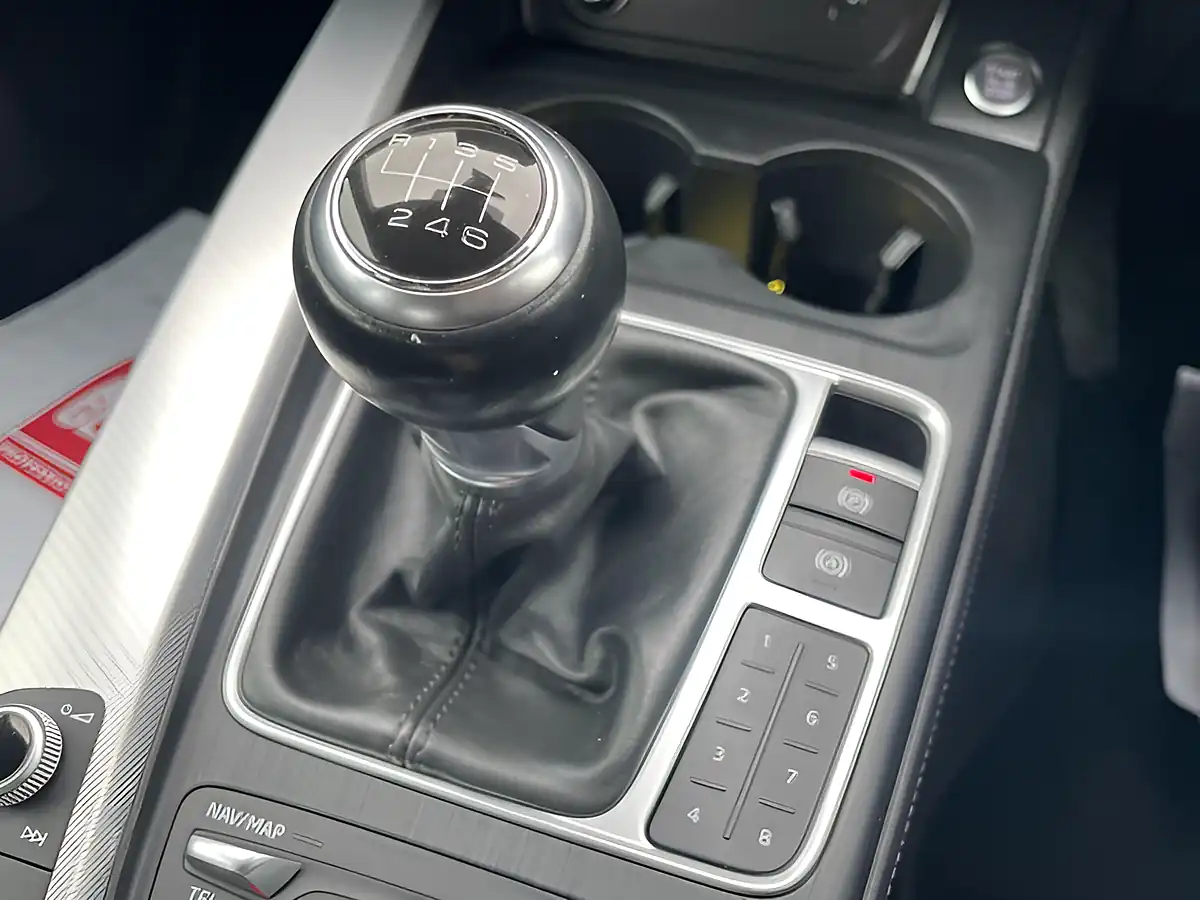Used 2018 Audi A4 Se Black - Interior and Exterior details 17