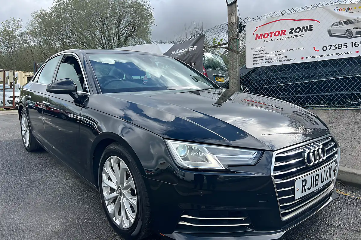 Used 2018 Audi A4 Ultra Se Black - Front View