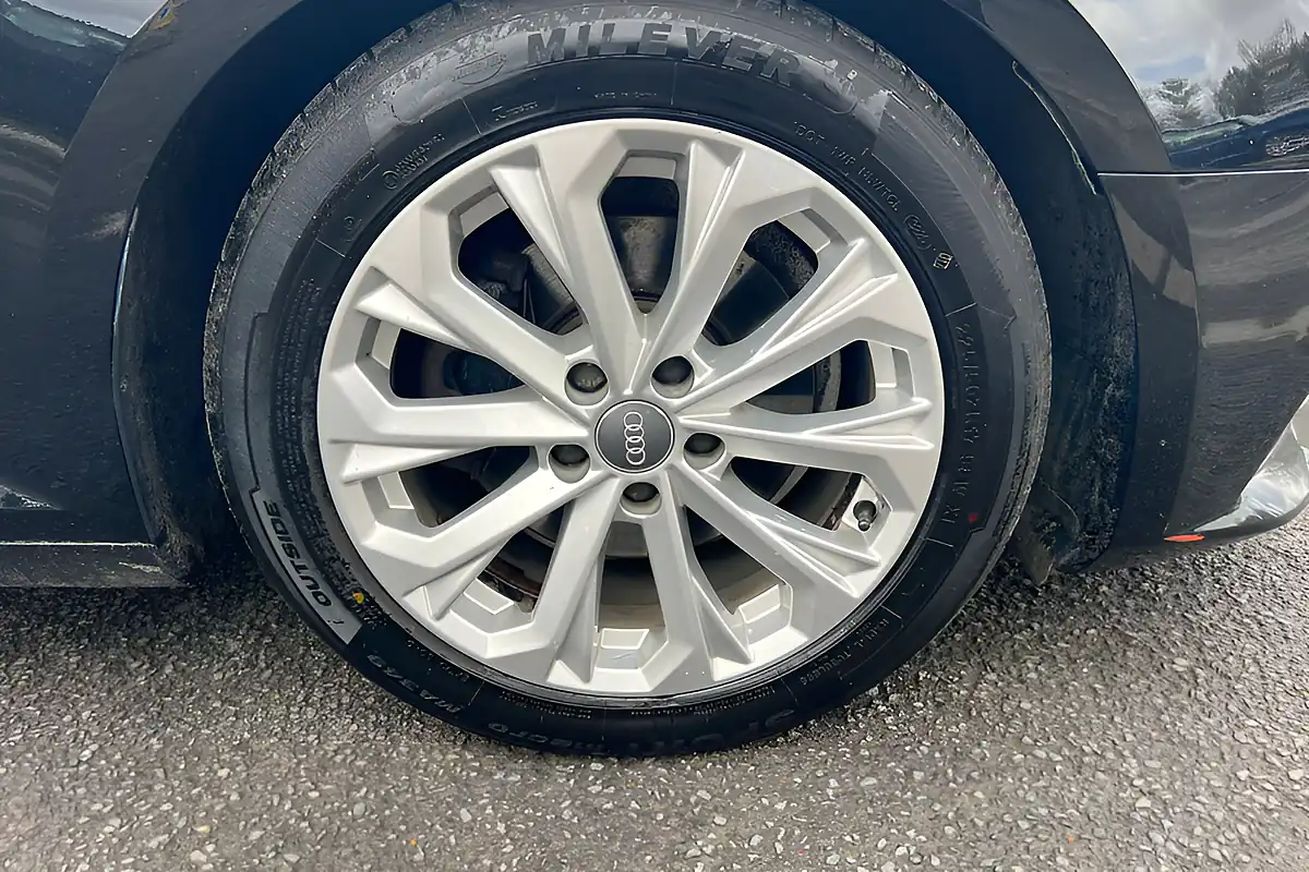 Used 2018 Audi A4 Ultra Se Black - Interior and Exterior details 12