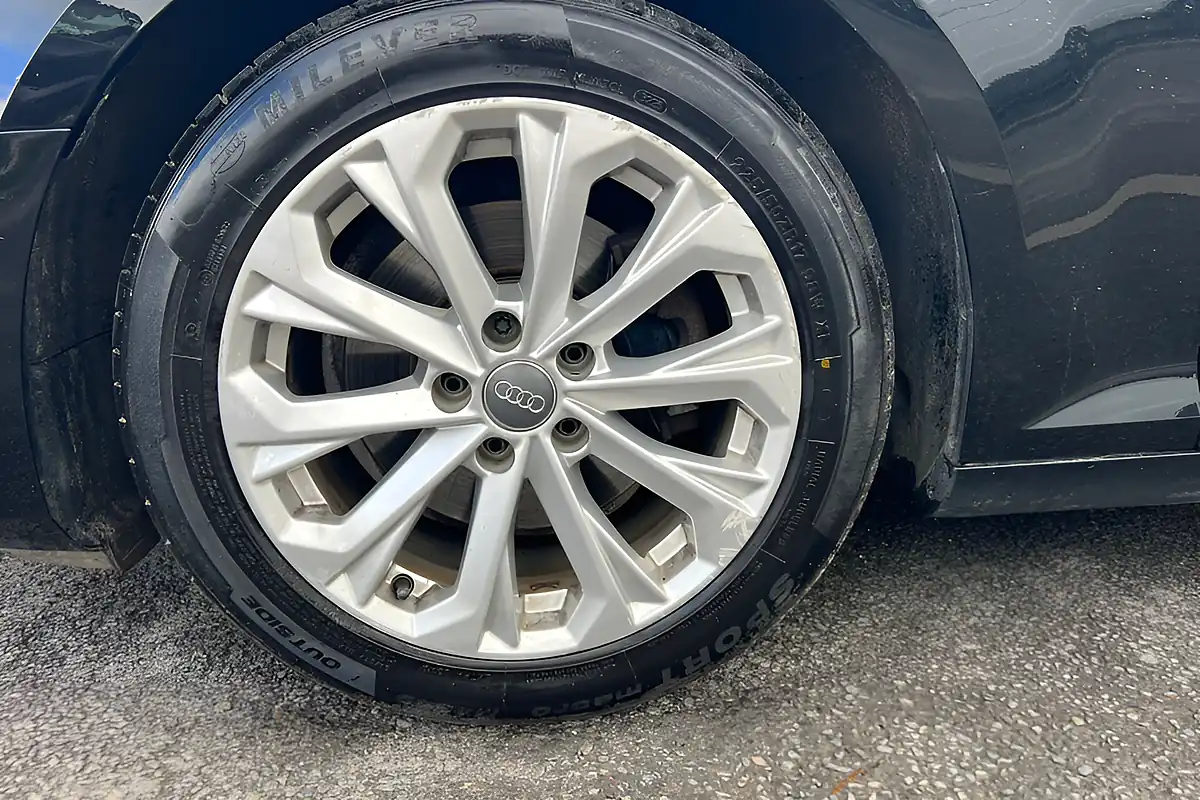 Used 2018 Audi A4 Ultra Se Black - Interior and Exterior details 13