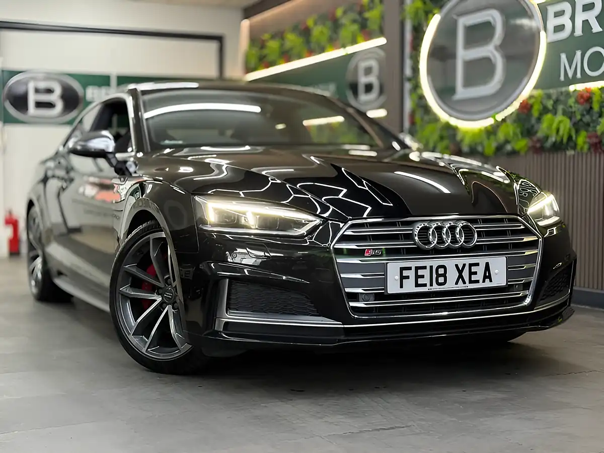 Used 2018 Audi A5 S5 Quattro 2dr Black - Front View