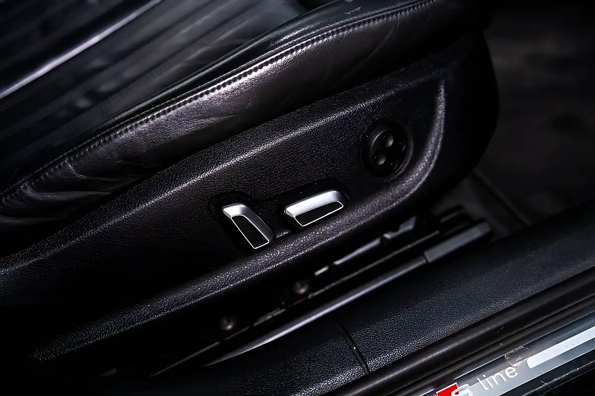Used 2018 Audi A6 Avant Black Edition Black - Interior and Exterior details 12