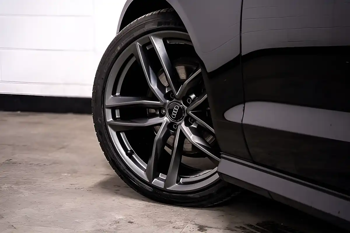Used 2018 Audi A6 Avant Black Edition Black - Interior and Exterior details 14