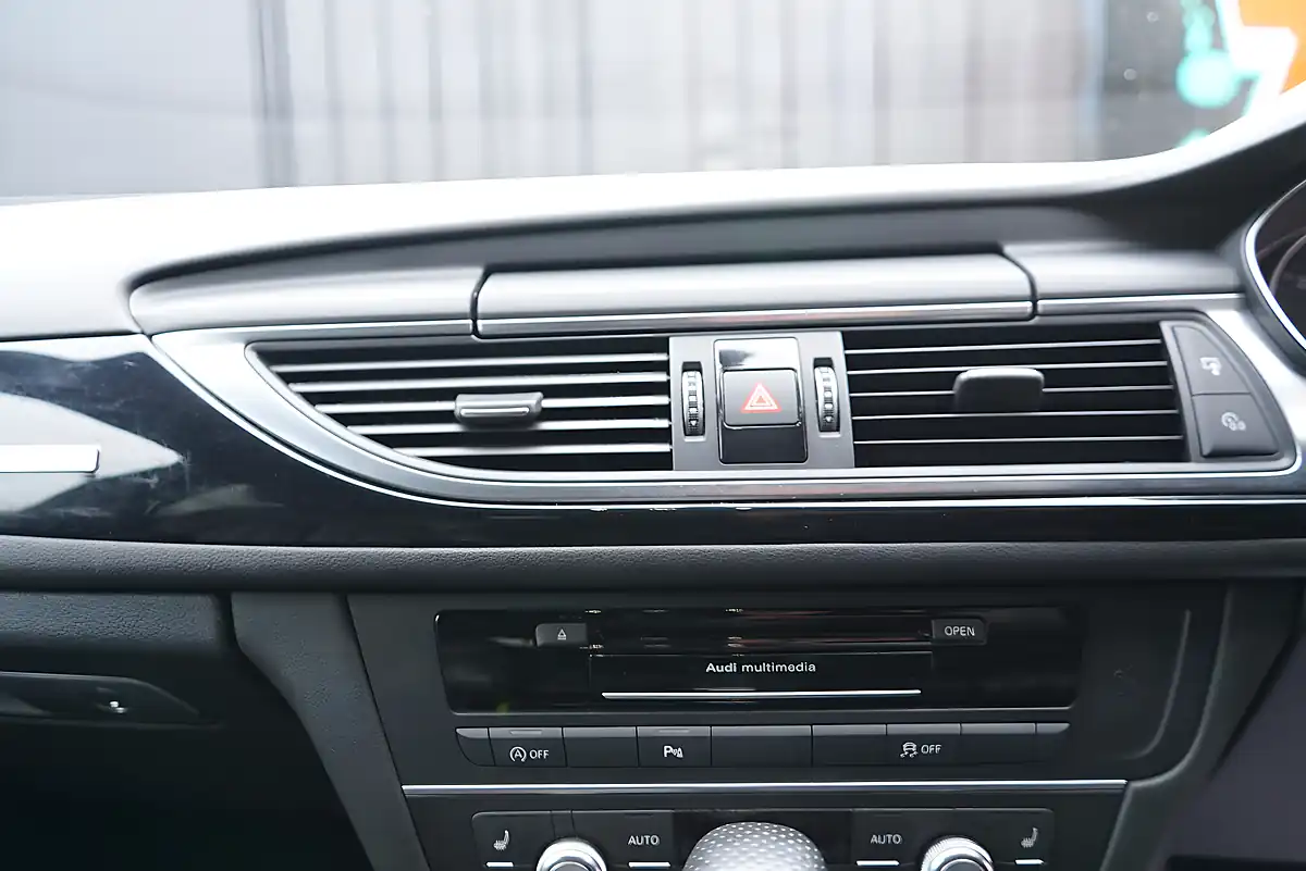 Used 2018 Audi A6 Avant Black Edition Moonlight Blue - Interior and Exterior details 15