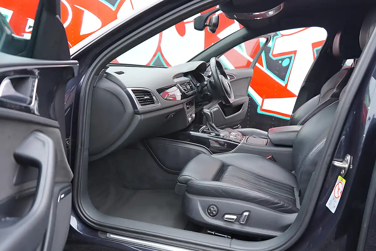 Used 2018 Audi A6 Avant Black Edition Moonlight Blue - Interior and Exterior details 19