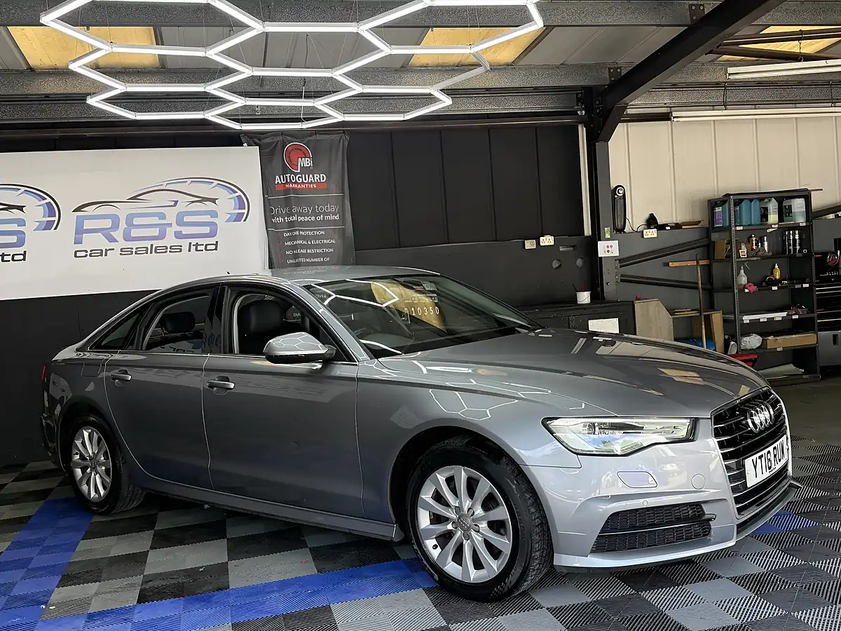 Used 2018 Audi A6 Saloon Se Executive Grey - Interior and Exterior details 2