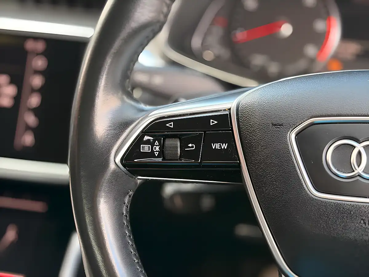 Used 2018 Audi A6 Saloon Sport Blue - Interior and Exterior details 18