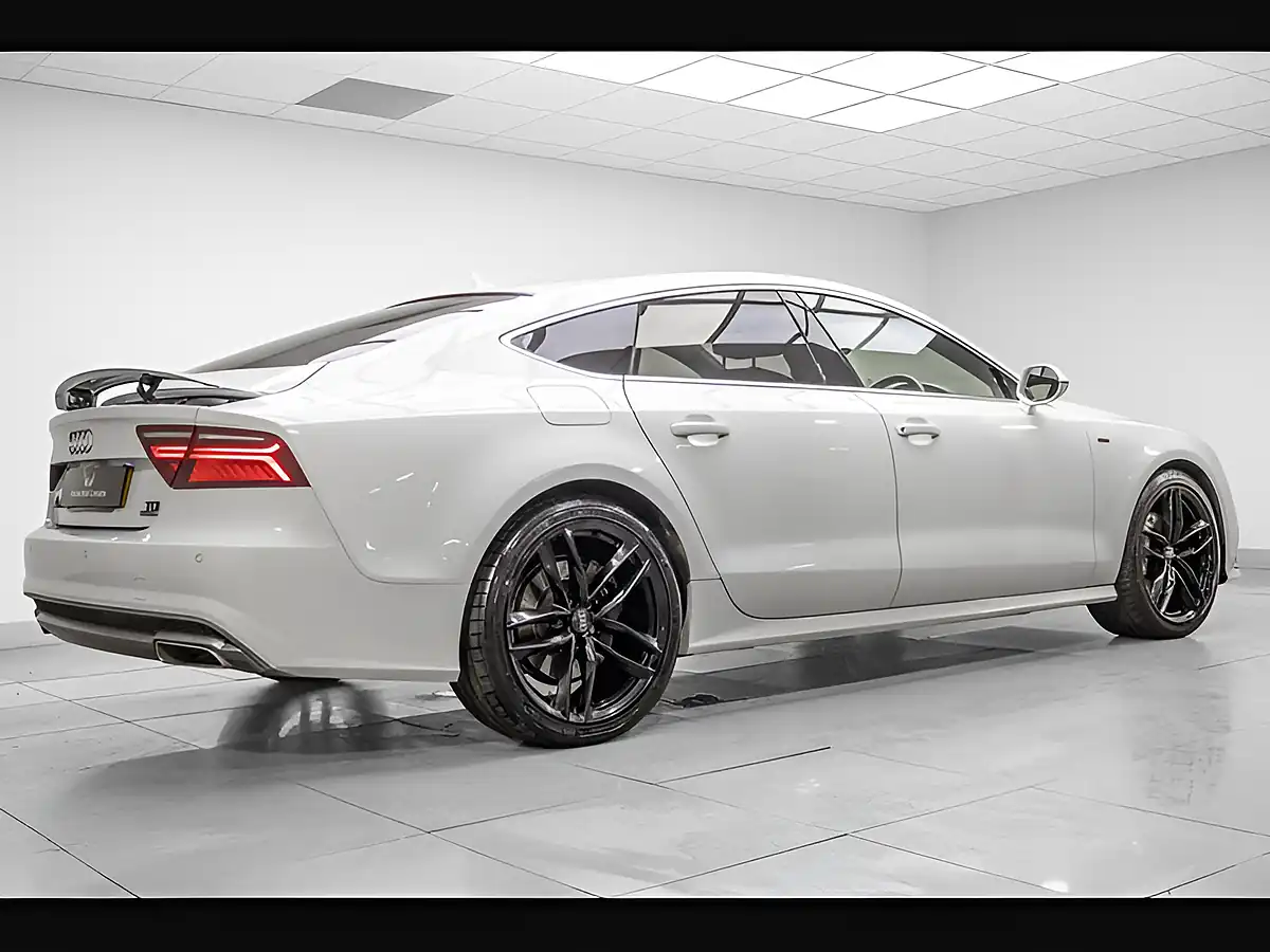 Used 2018 Audi A7 Black Edition Glacier White - Interior and Exterior details 8