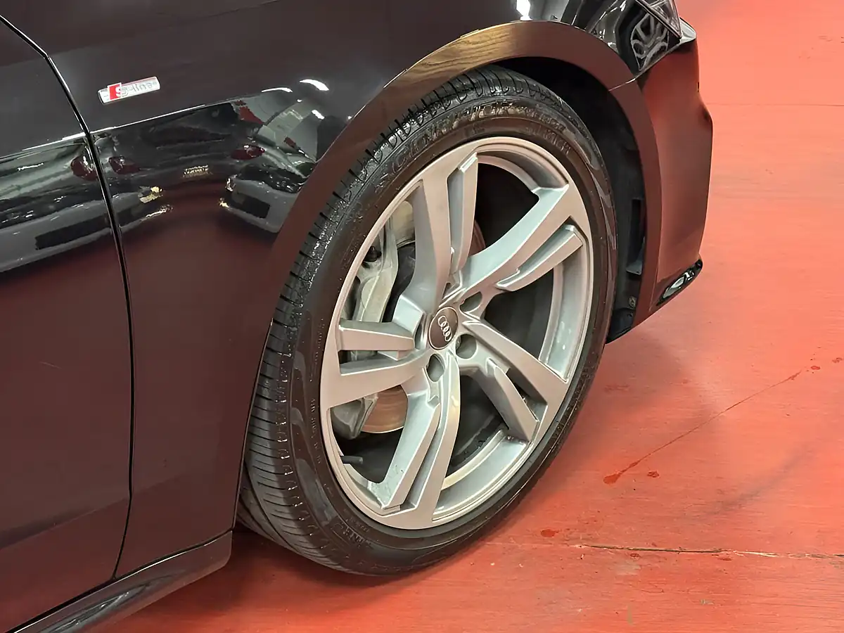 Used 2018 Audi A7 S Line Black - Interior and Exterior details 8