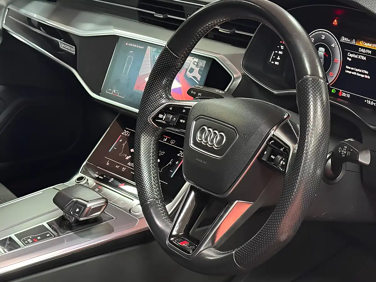 Used 2018 Audi A7 S Line Black - Interior and Exterior details 9