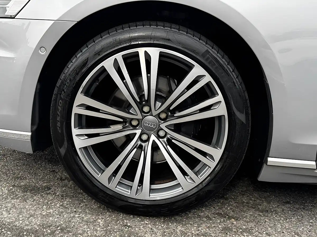 Used 2018 Audi A8 Quattro Silver - Interior and Exterior details 11