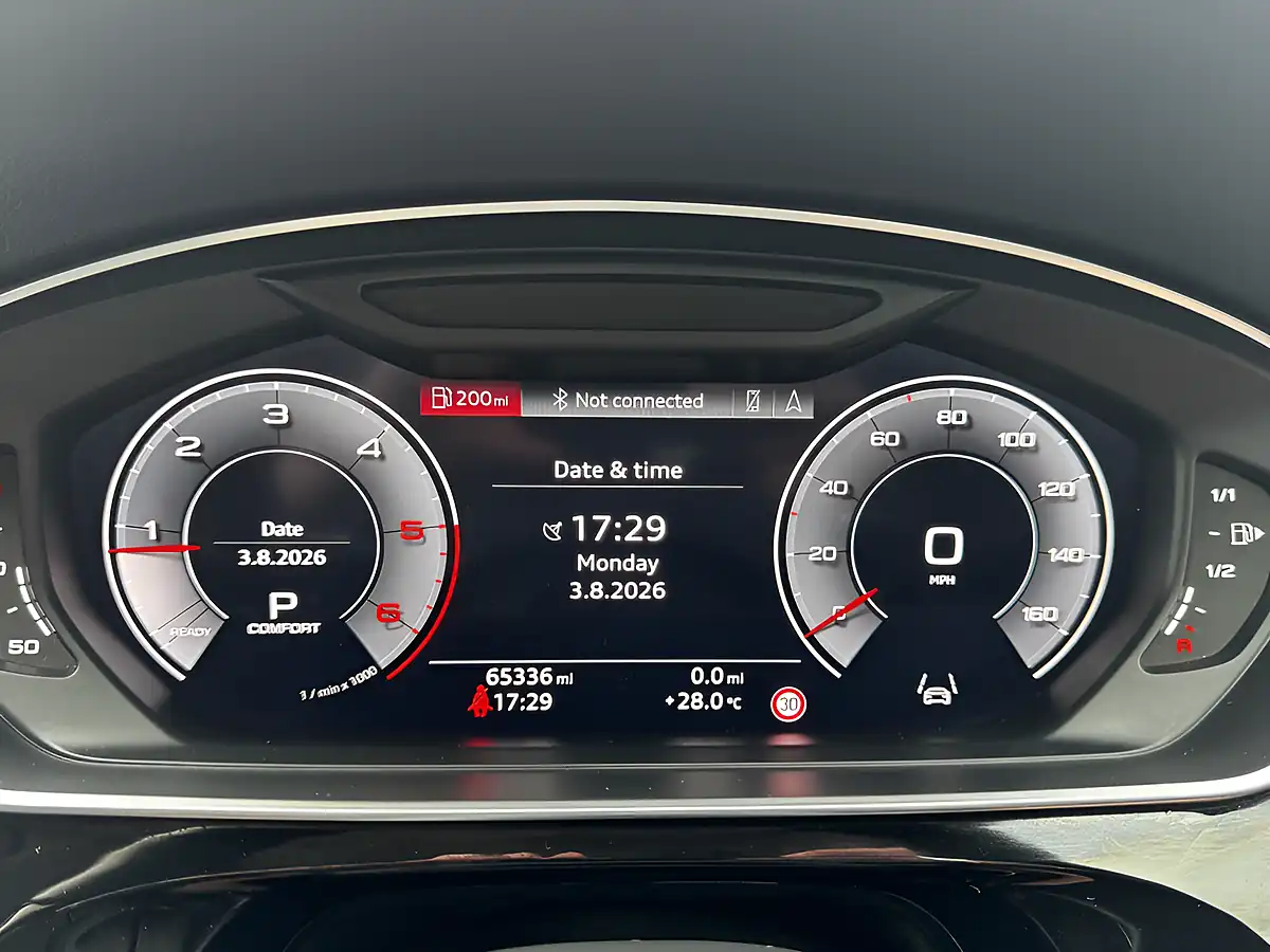 Used 2018 Audi A8 Quattro Silver - Interior and Exterior details 15