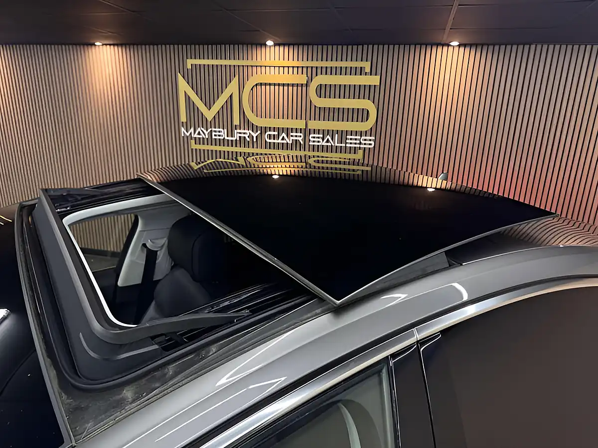 Used 2018 Audi A8 S Line Grey - Interior and Exterior details 9