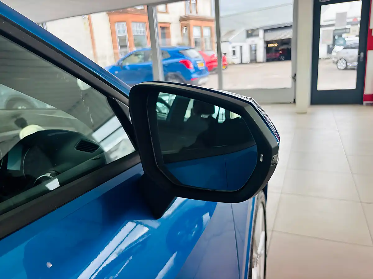 Used 2018 Audi Q2 S Line Blue - Interior and Exterior details 10