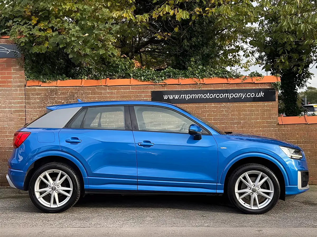 Used 2018 Audi Q2 S Line Blue - Interior and Exterior details 3