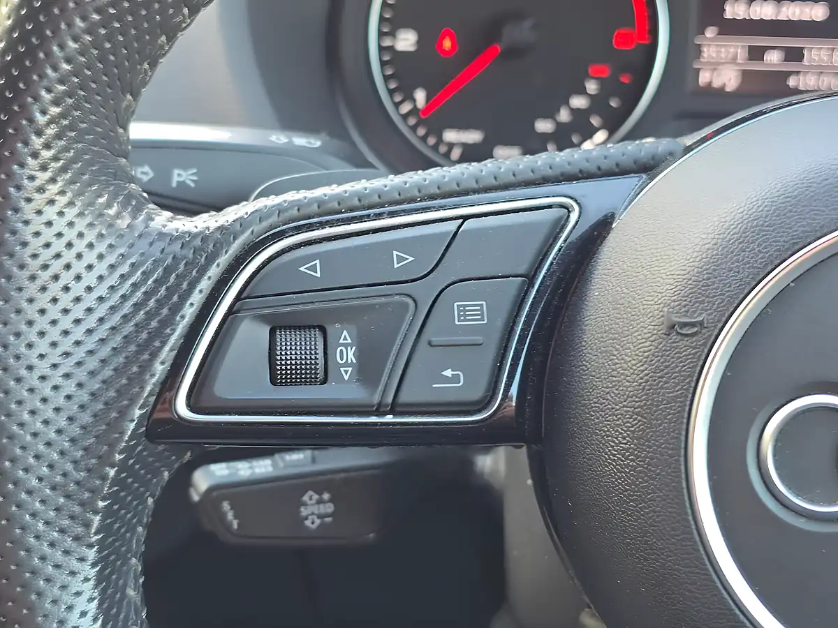 Used 2018 Audi Q2 S Line Grey - Interior and Exterior details 15