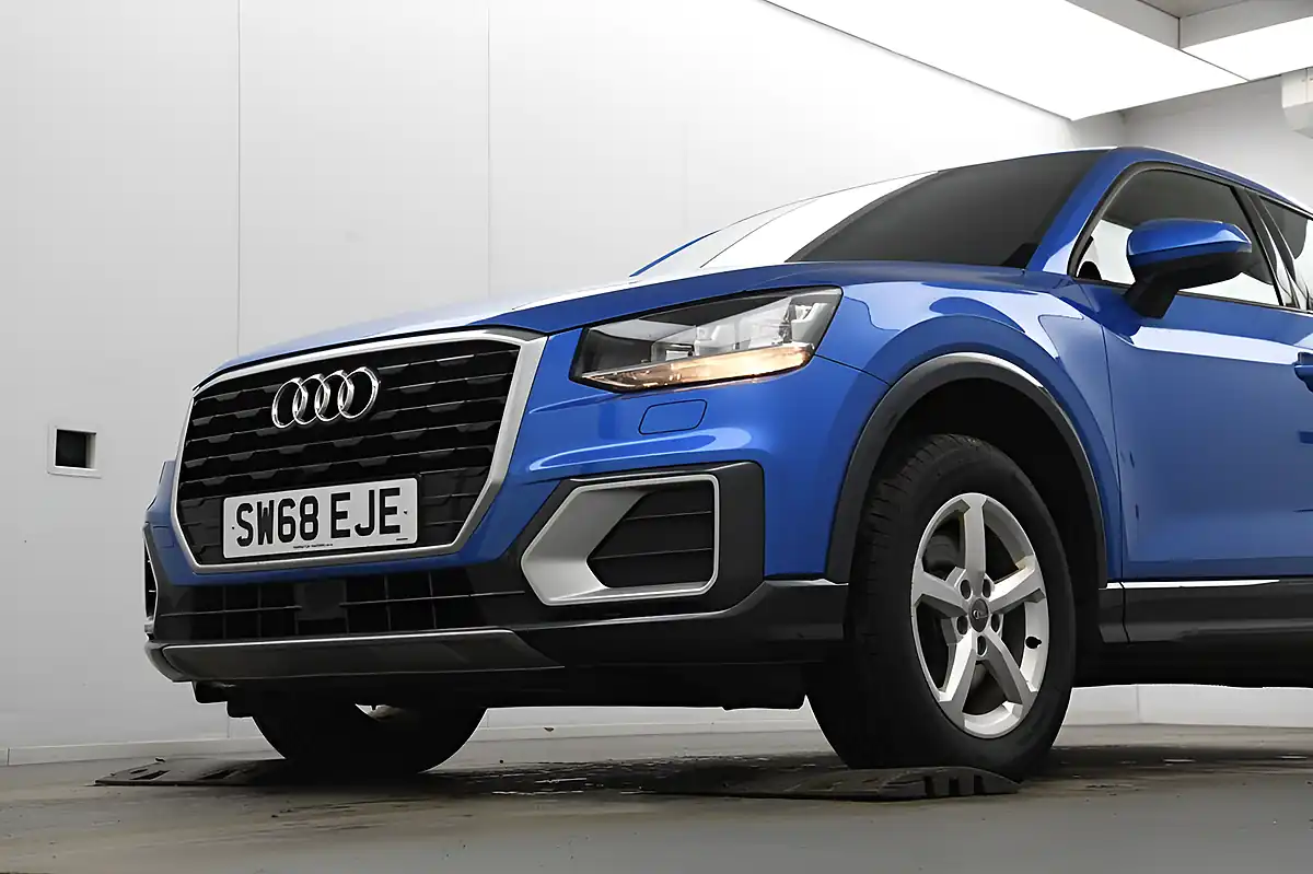 Used 2018 Audi Q2 Se Blue - Interior and Exterior details 3