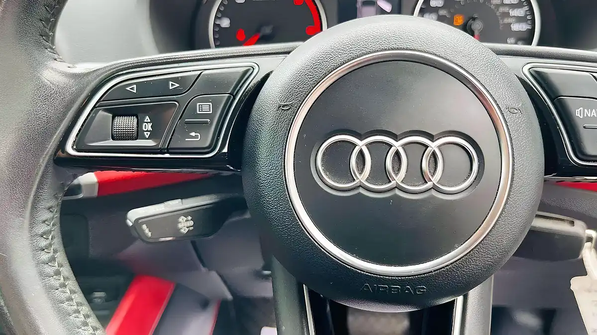 Used 2018 Audi Q2 Sport Grey - Interior and Exterior details 15