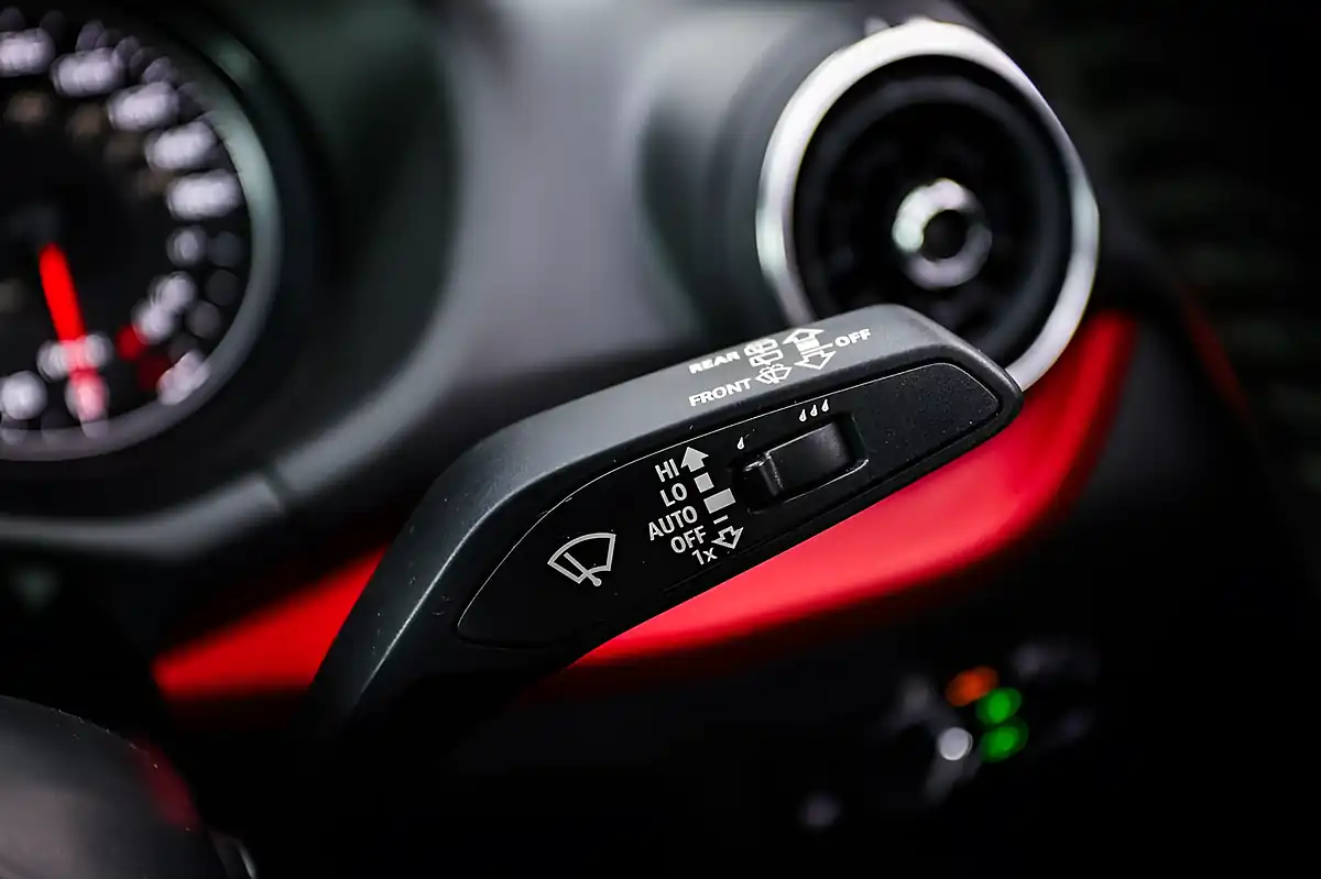 Used 2018 Audi Q2 Sport Red - Interior and Exterior details 16