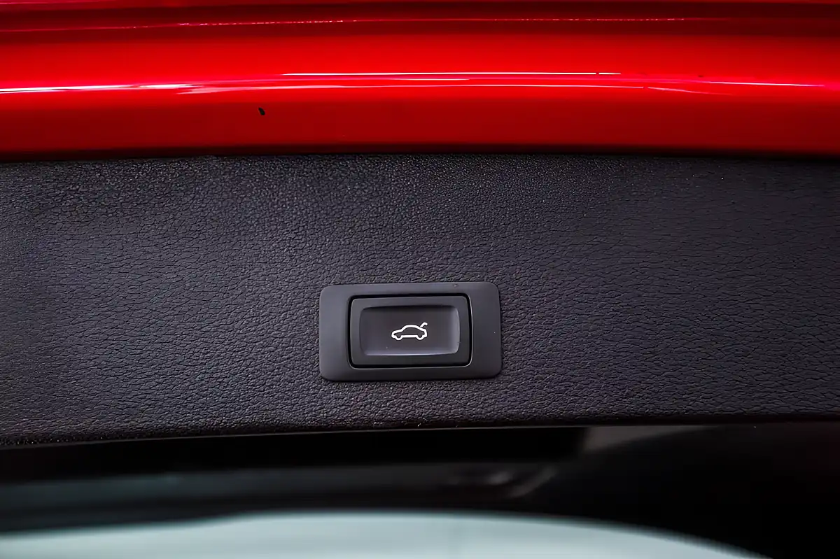 Used 2018 Audi Q2 Sport Red - Interior and Exterior details 19