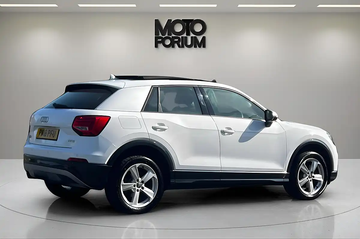 Used 2018 Audi Q2 Sport White - Interior and Exterior details 11