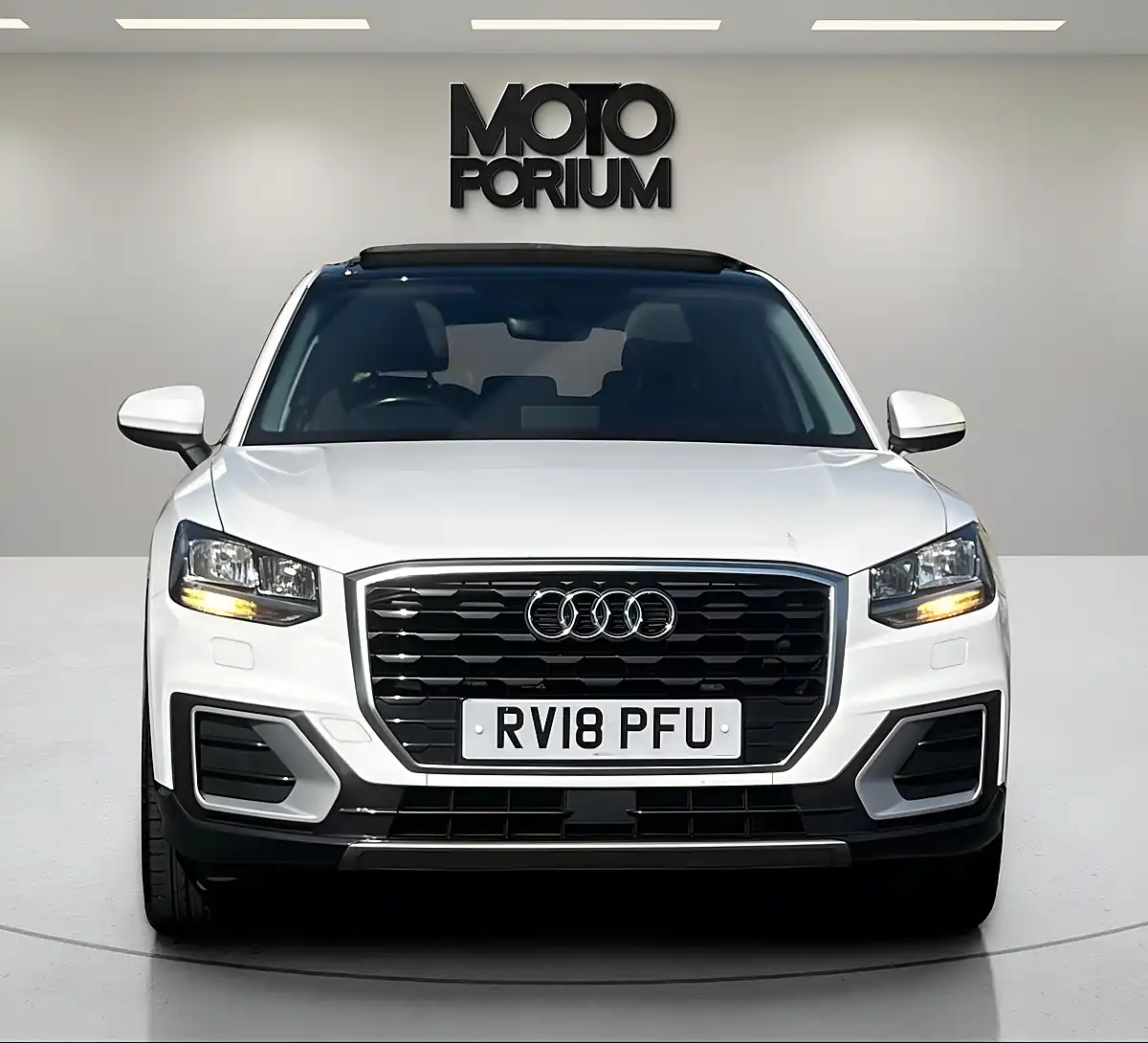 Used 2018 Audi Q2 Sport White - Interior and Exterior details 2