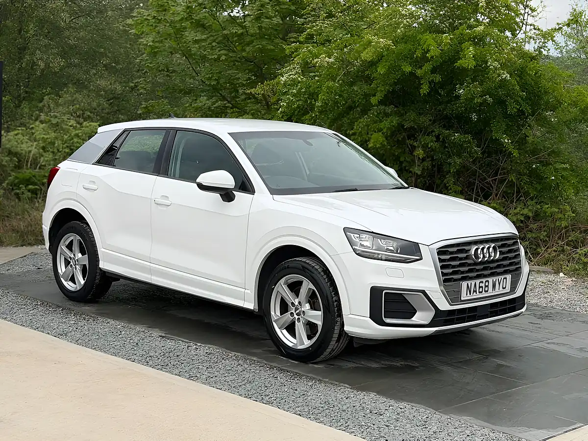 Used 2018 Audi Q2 Sport White - Interior and Exterior details 3