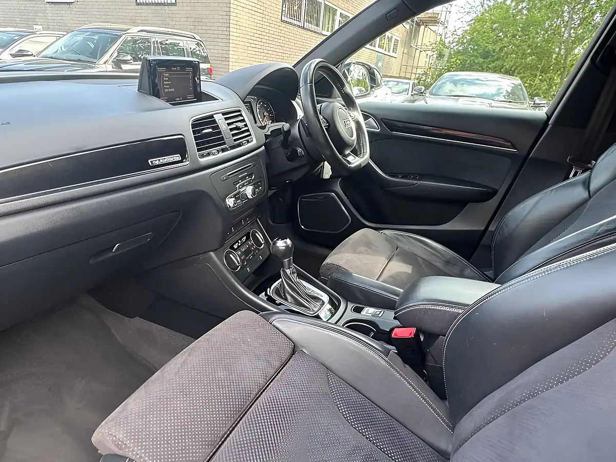 Used 2018 Audi Q3 Black Edition Blue - Interior and Exterior details 12