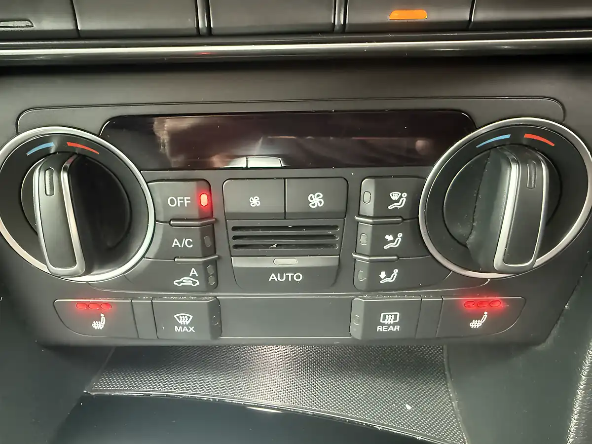 Used 2018 Audi Q3 Black Edition Silver - Interior and Exterior details 16