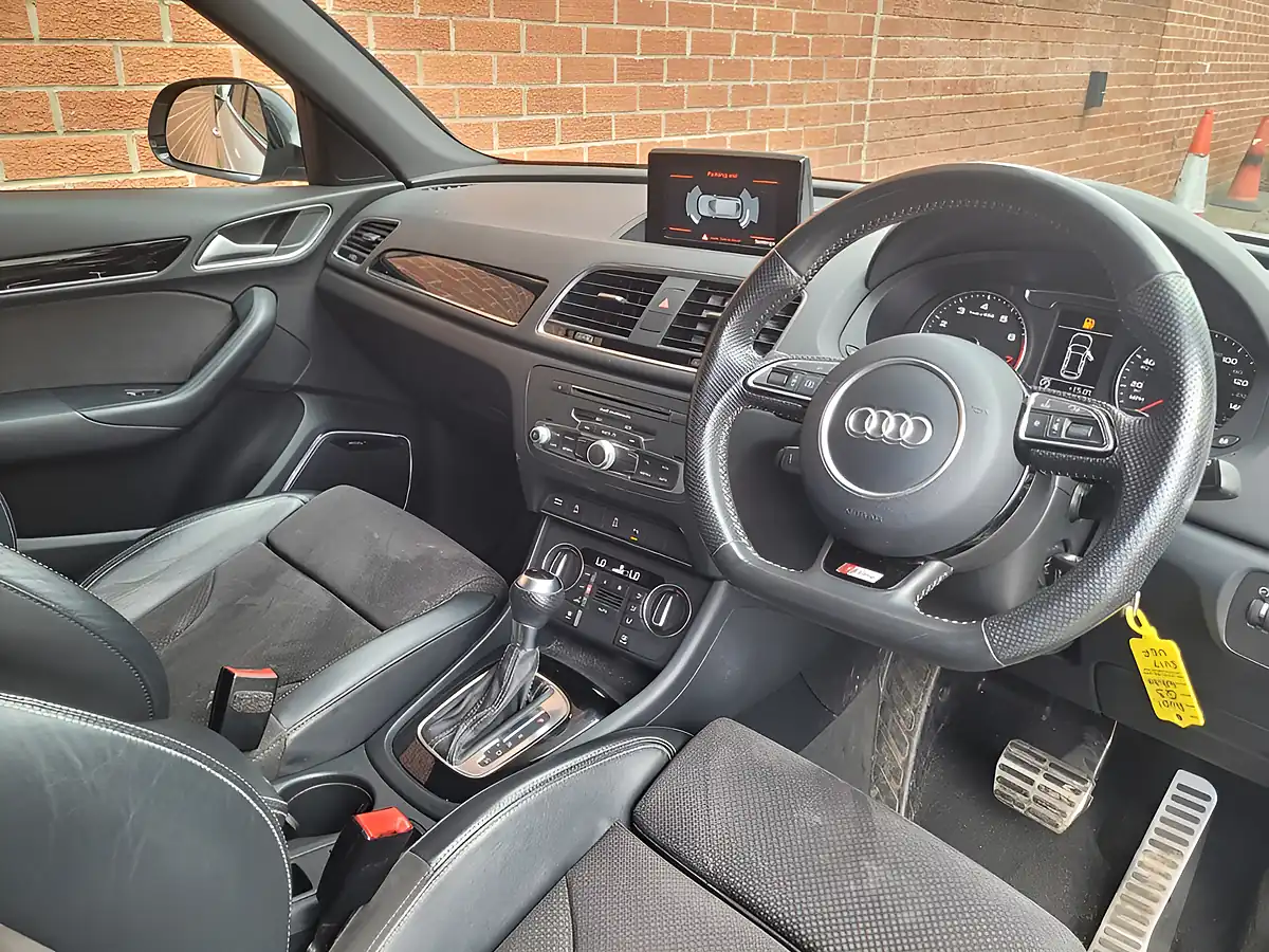 Used 2018 Audi Q3 Black Edition White - Interior and Exterior details 17