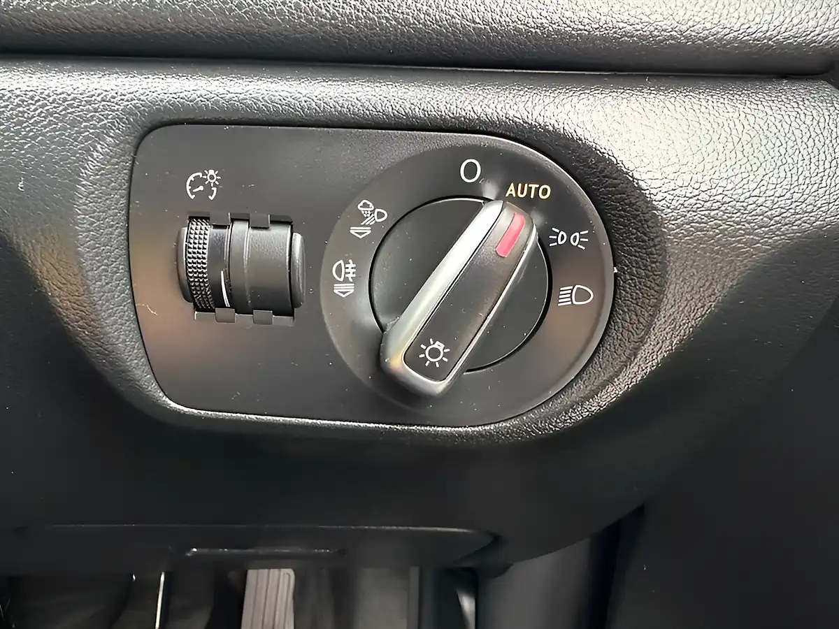 Used 2018 Audi Q3 S Line Edition Silver - Interior and Exterior details 18