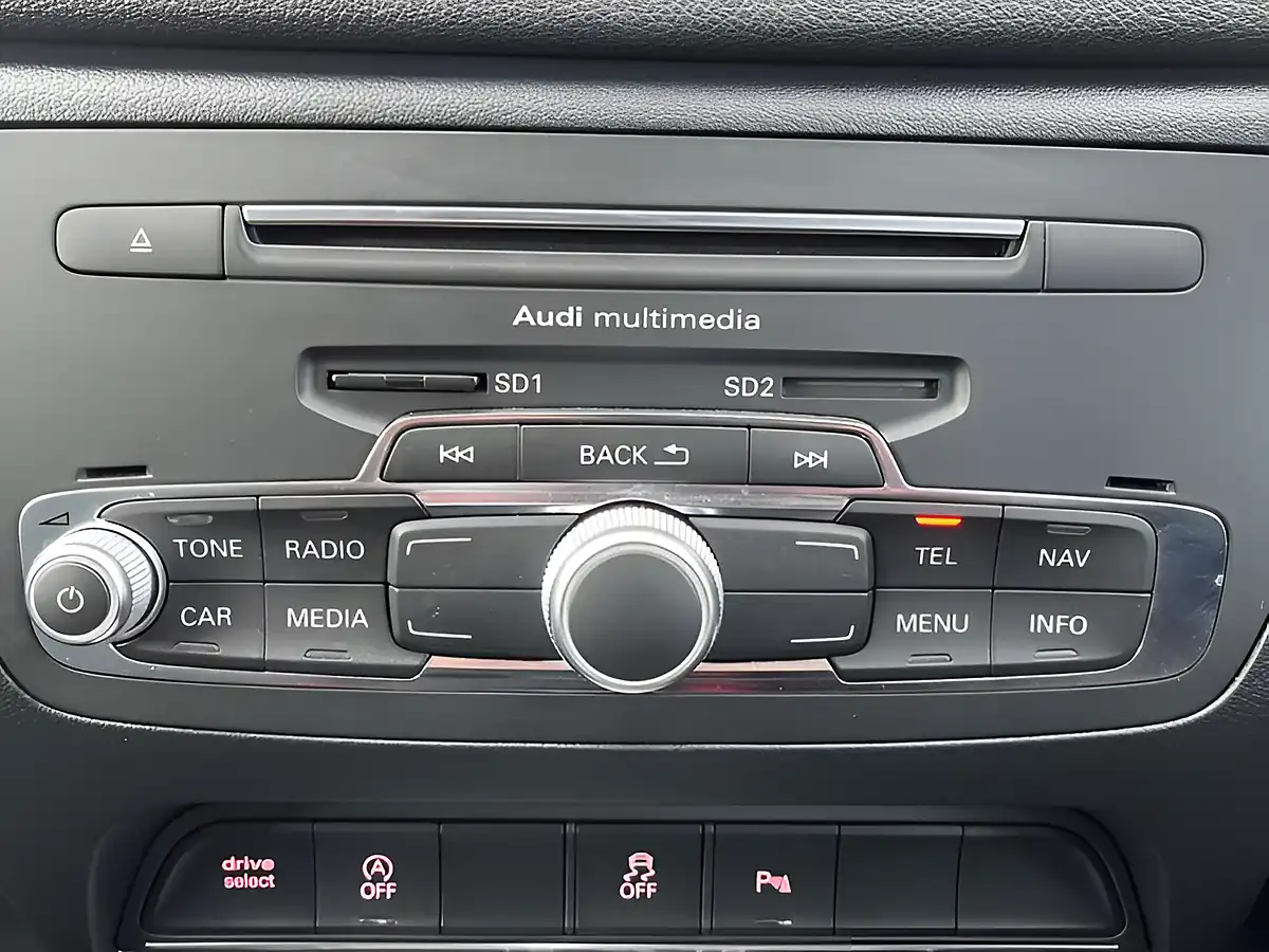 Used 2018 Audi Q3 S Line Edition White - Interior and Exterior details 15