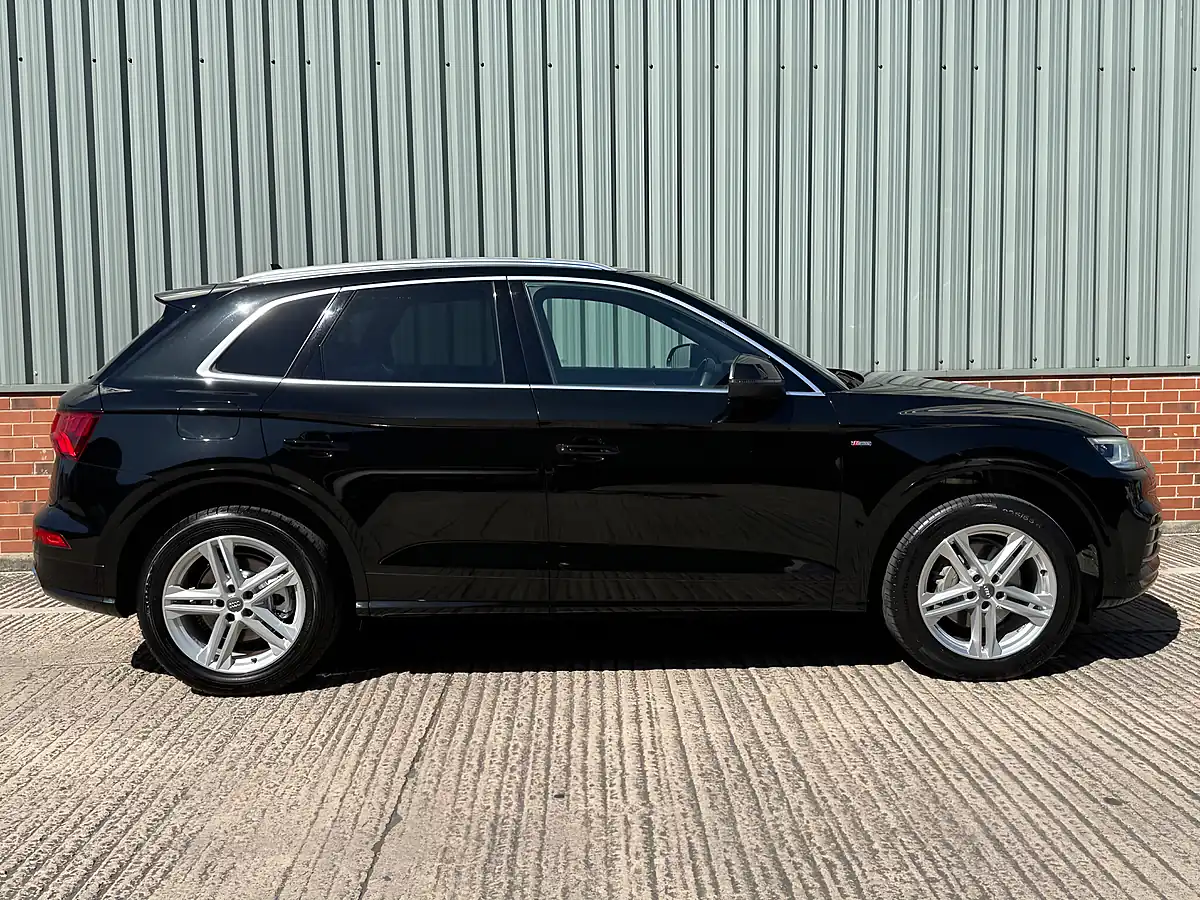 Used 2018 Audi Q5 S Line Black - Interior and Exterior details 11