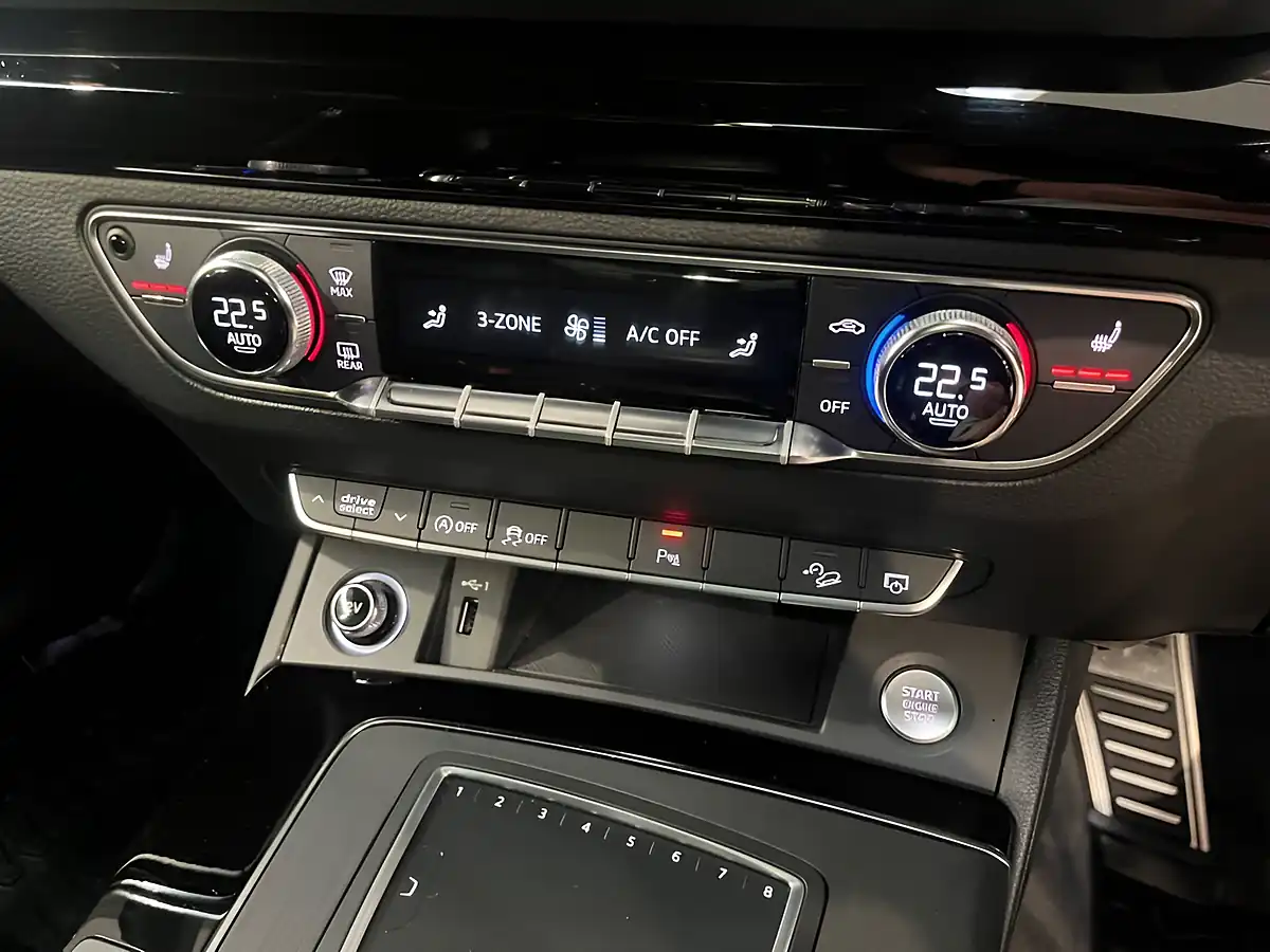 Used 2018 Audi Q5 S Line Daytona Grey - Interior and Exterior details 18
