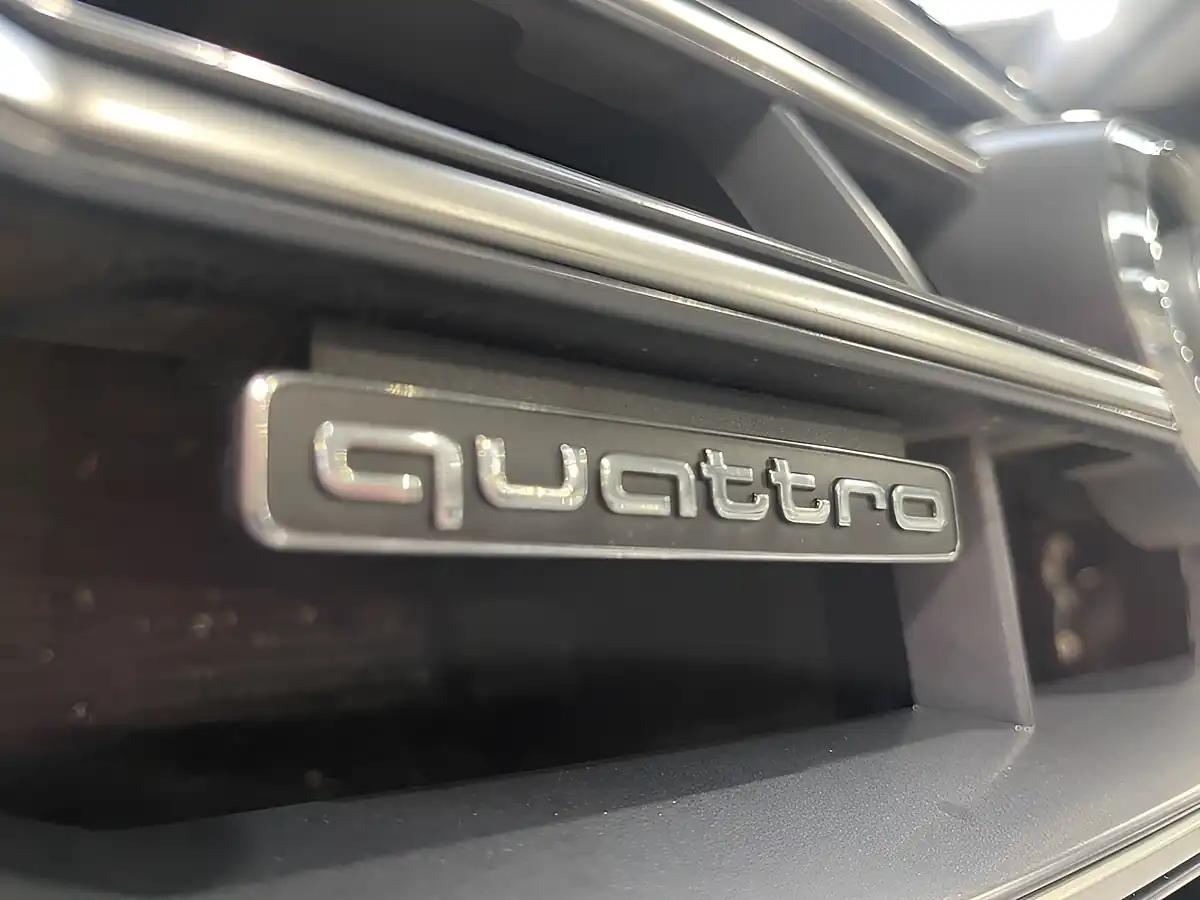 Used 2018 Audi Q5 S Line Daytona Grey - Interior and Exterior details 9