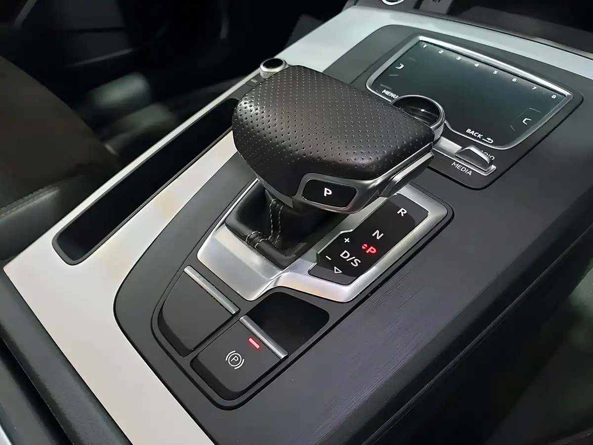 Used 2018 Audi Q5 S Line Daytona Grey - Interior and Exterior details 18