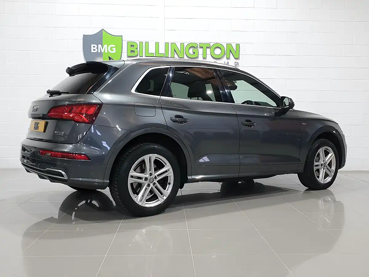 Used 2018 Audi Q5 S Line Daytona Grey - Interior and Exterior details 7