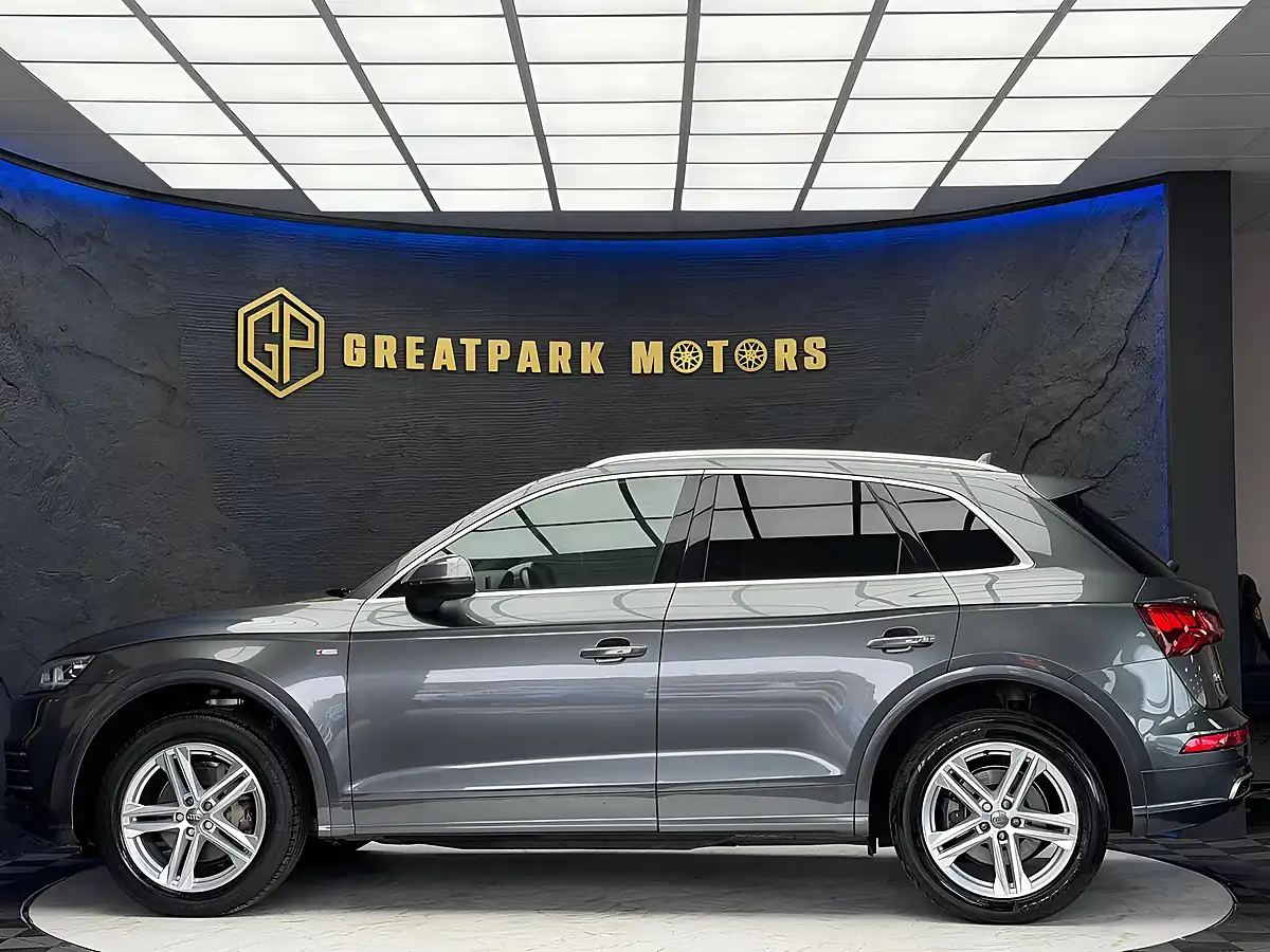 Used 2018 Audi Q5 S Line Grey - Interior and Exterior details 8