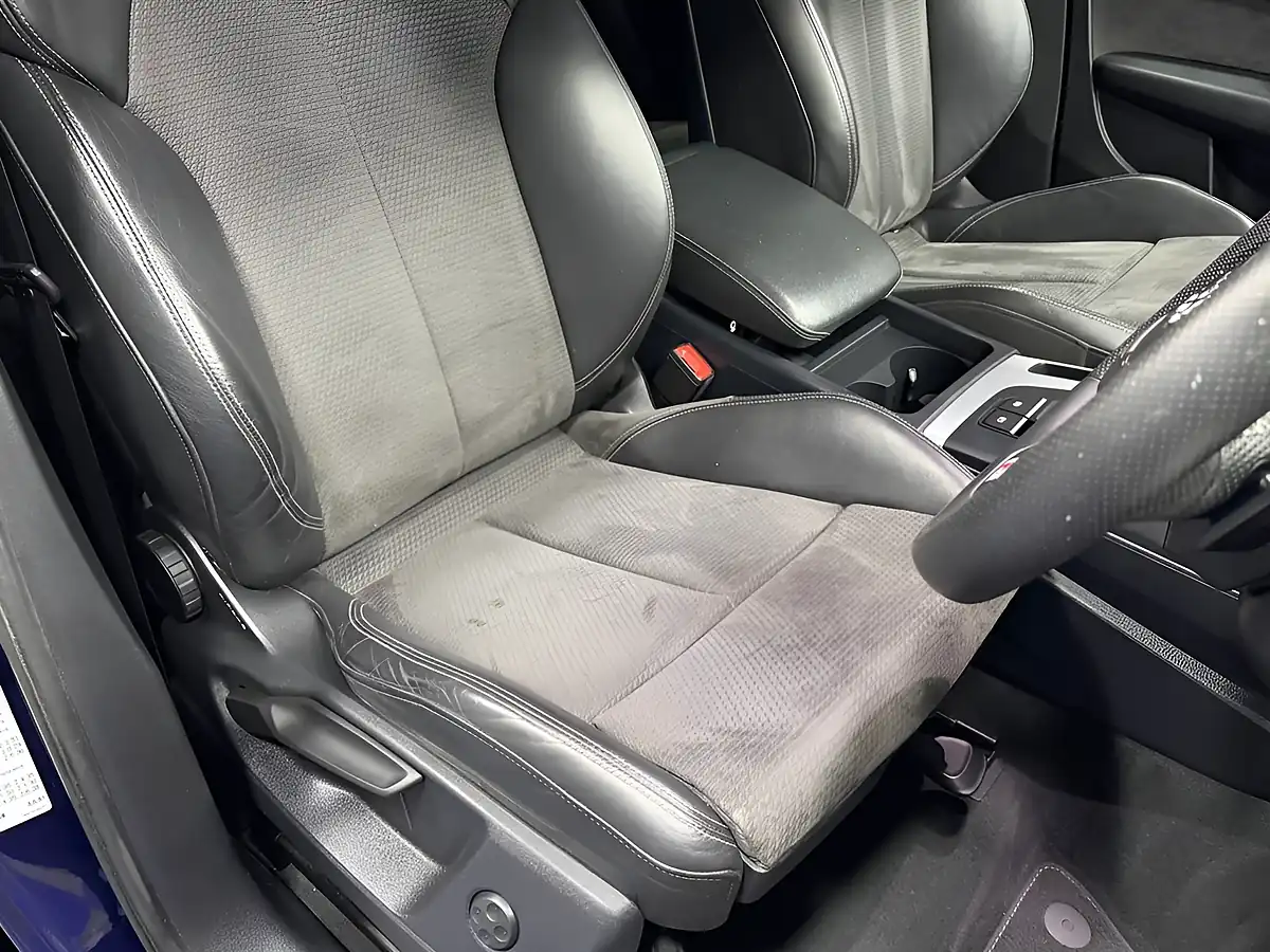 Used 2018 Audi Q5 S Line Nevarra Blue - Interior and Exterior details 19