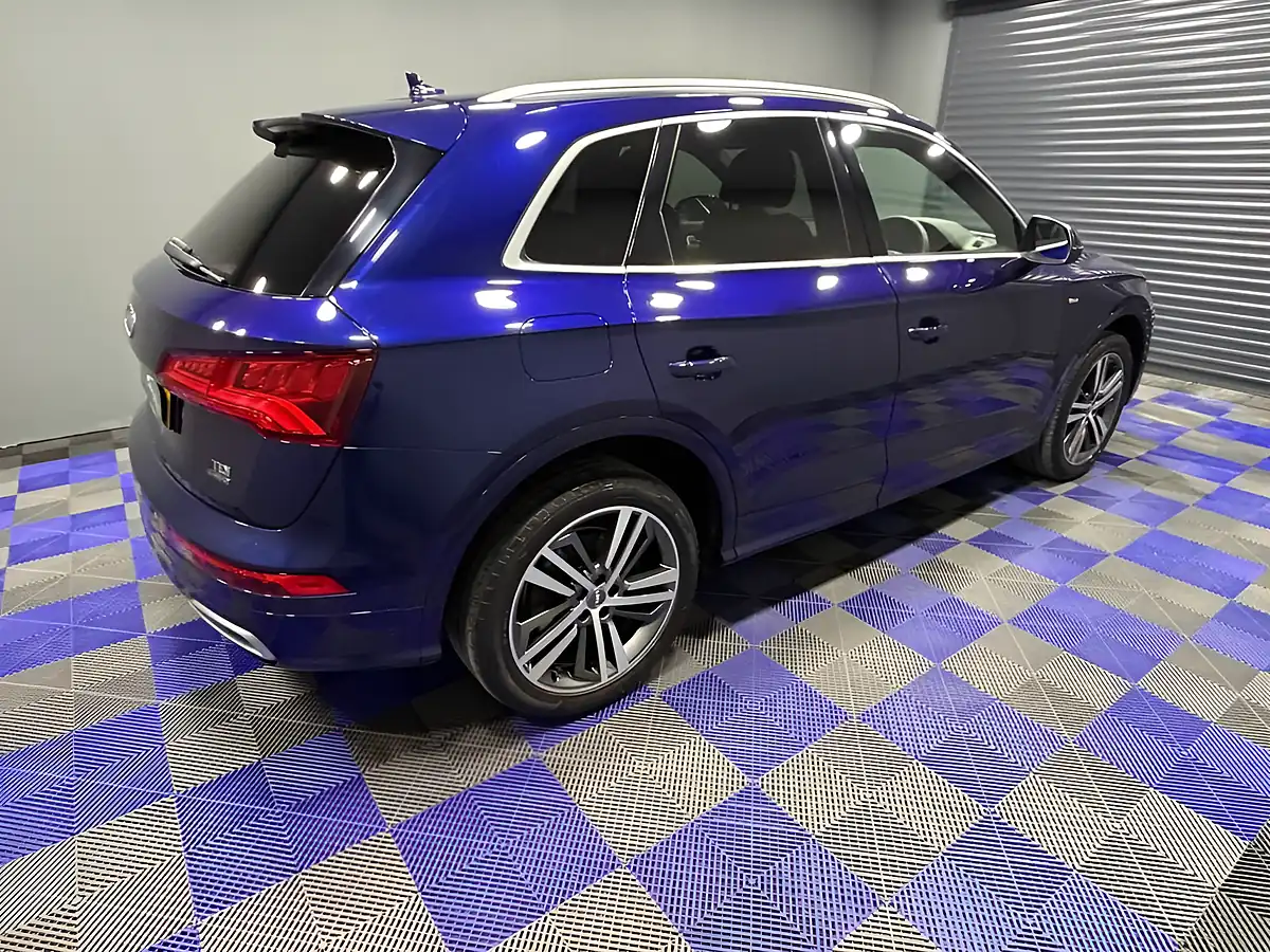 Used 2018 Audi Q5 S Line Nevarra Blue - Interior and Exterior details 7