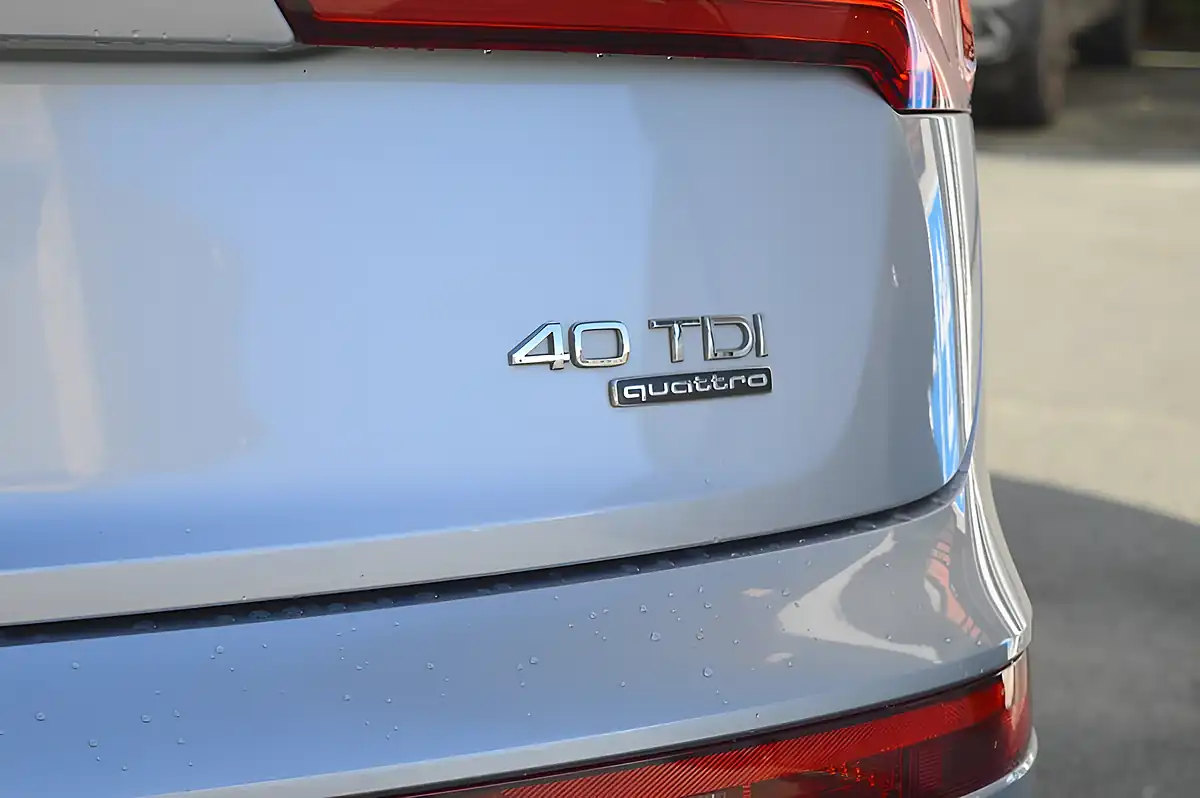 Used 2018 Audi Q5 S Line Silver - Interior and Exterior details 18