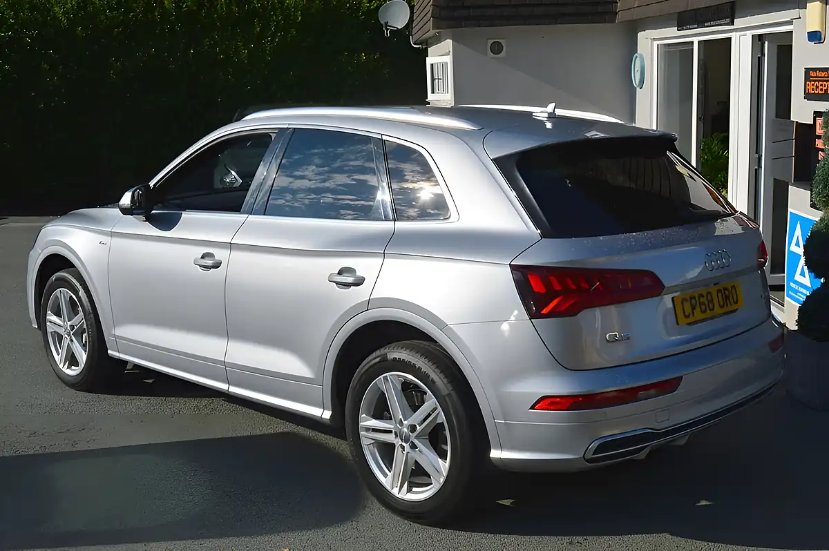 Used 2018 Audi Q5 S Line Silver - Interior and Exterior details 8