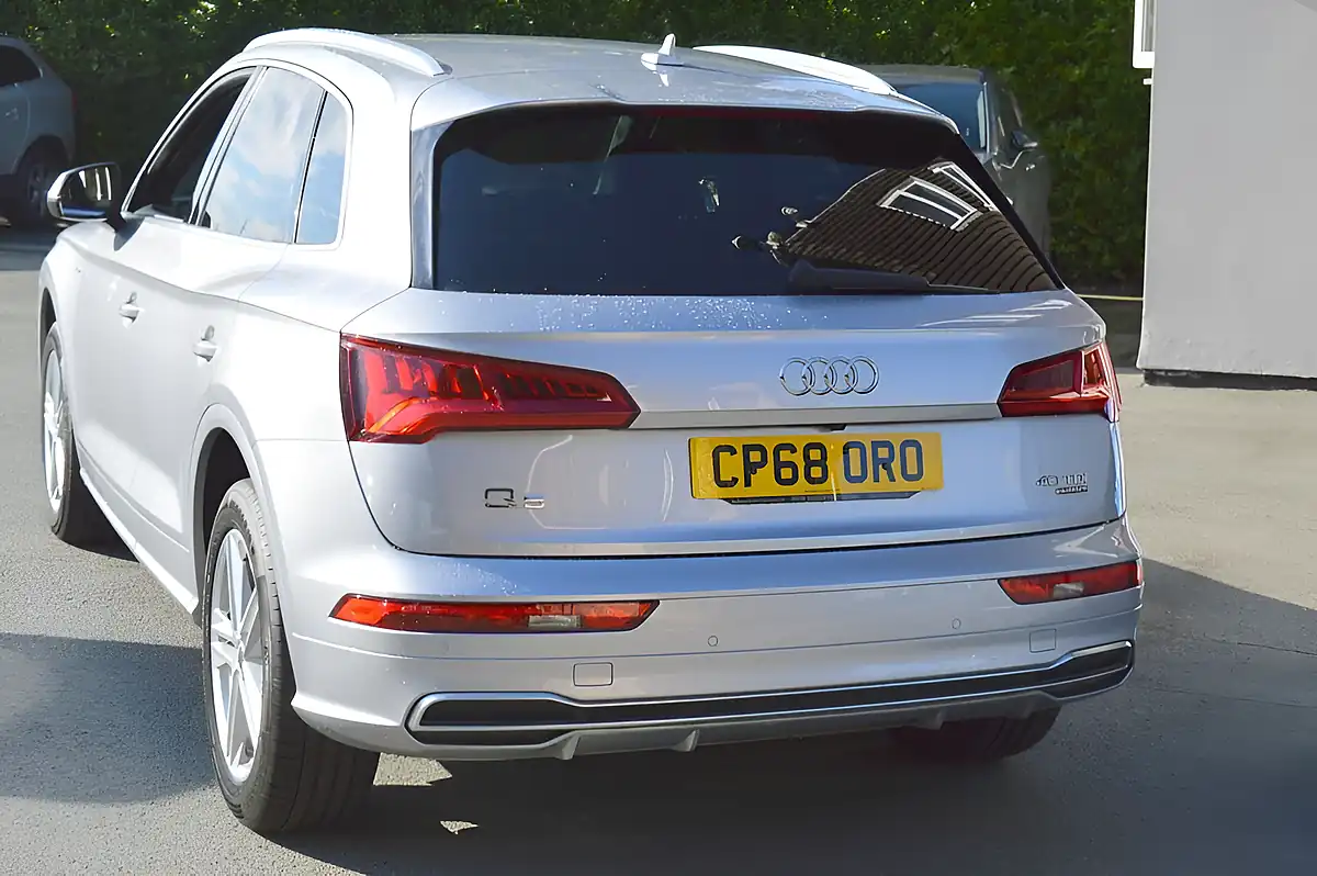 Used 2018 Audi Q5 S Line Silver - Interior and Exterior details 9