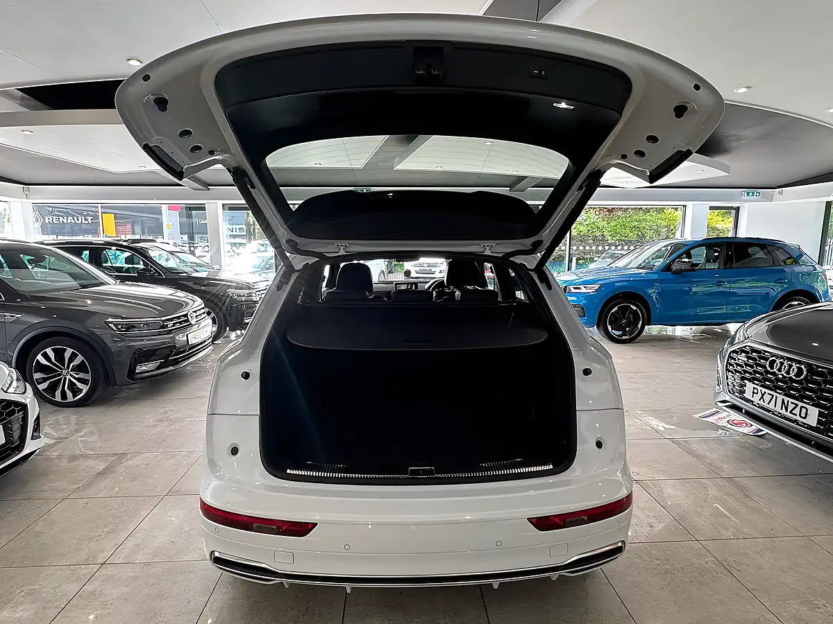 Used 2018 Audi Q5 S Line White - Interior and Exterior details 6