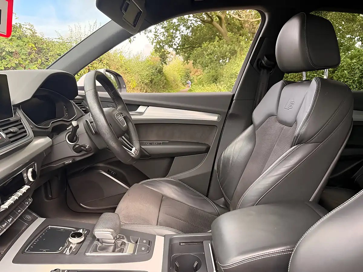 Used 2018 Audi Q5 S Line White - Interior and Exterior details 12