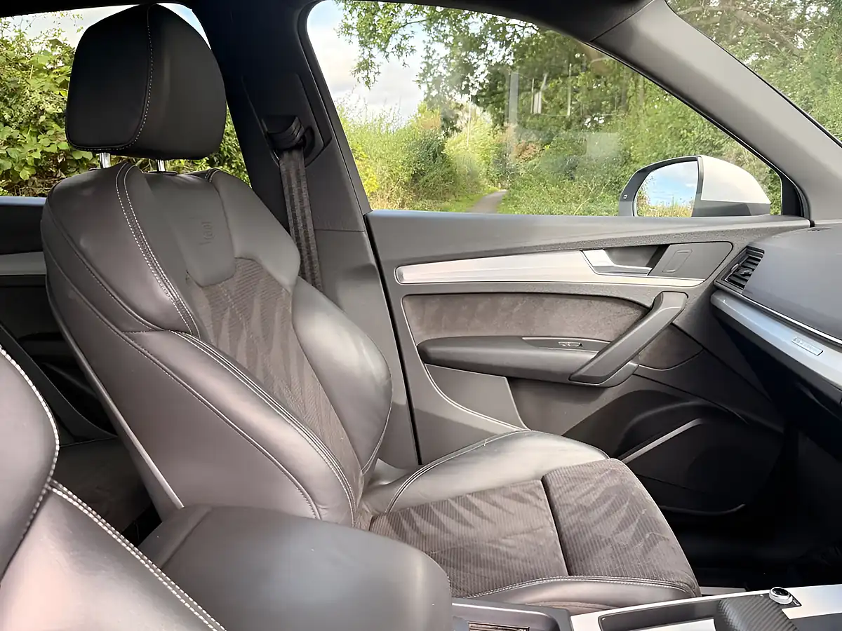 Used 2018 Audi Q5 S Line White - Interior and Exterior details 17