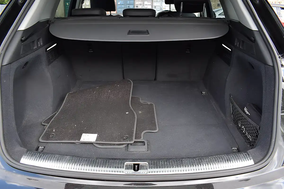Used 2018 Audi Q5 Sport Black - Interior and Exterior details 16