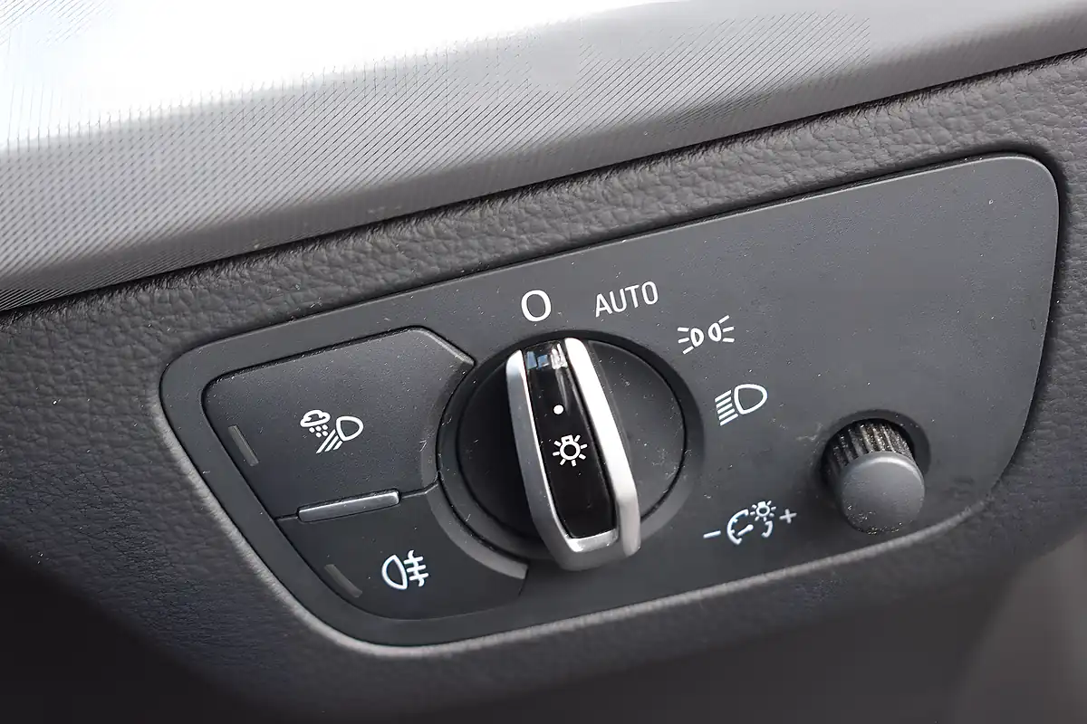 Used 2018 Audi Q5 Sport Black - Interior and Exterior details 17