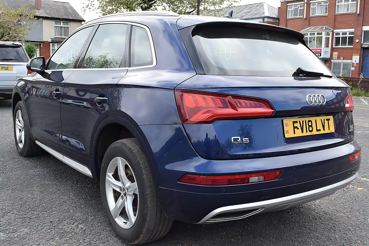 Used 2018 Audi Q5 Sport Blue - Interior and Exterior details 14