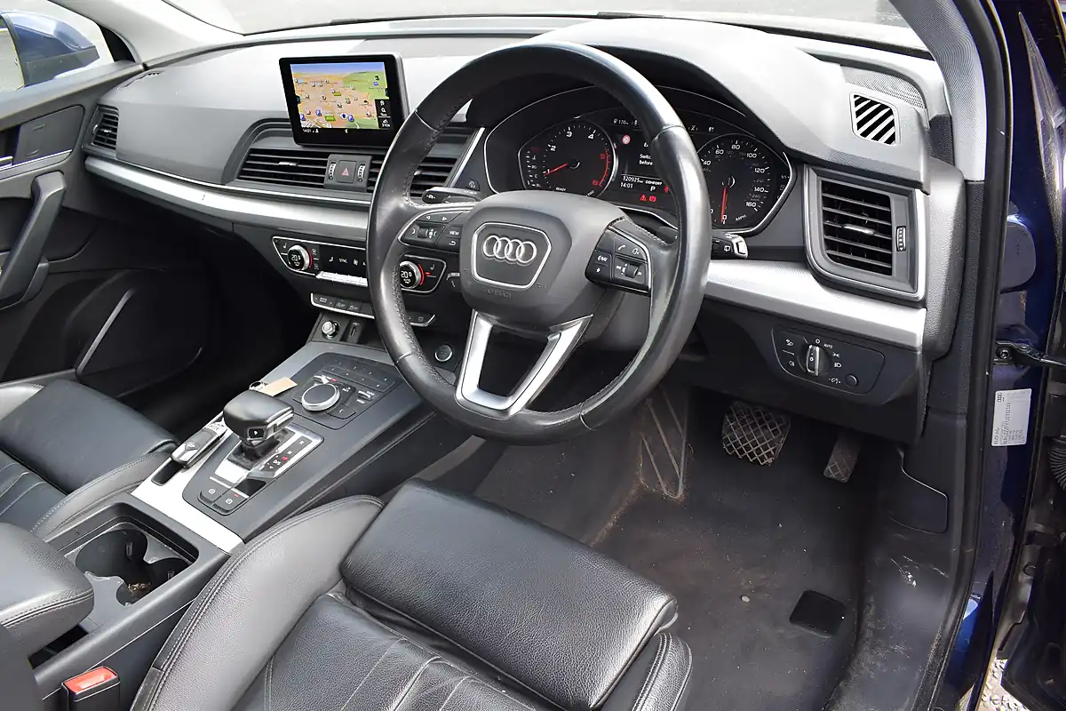 Used 2018 Audi Q5 Sport Blue - Interior and Exterior details 3